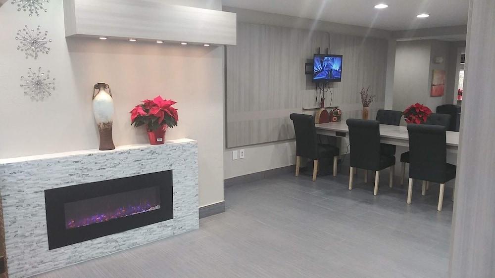 Microtel Inn & Suites By Wyndham Florence/Cincinnati Airpo Extérieur photo