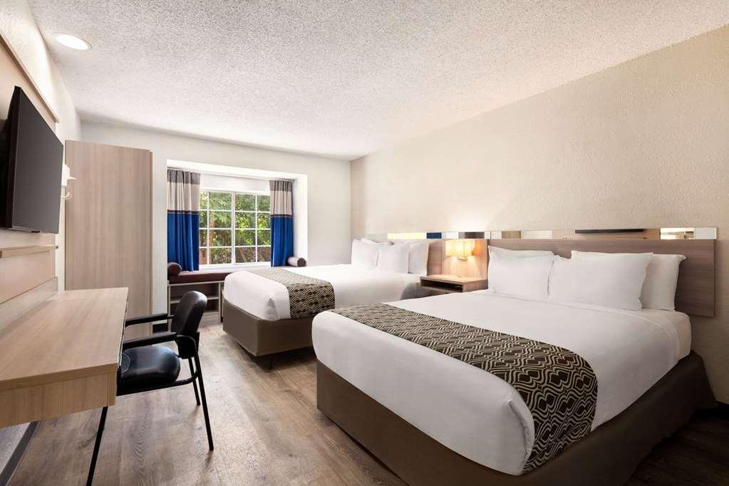 Microtel Inn & Suites By Wyndham Florence/Cincinnati Airpo Chambre photo