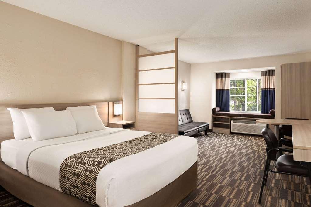 Microtel Inn & Suites By Wyndham Florence/Cincinnati Airpo Chambre photo