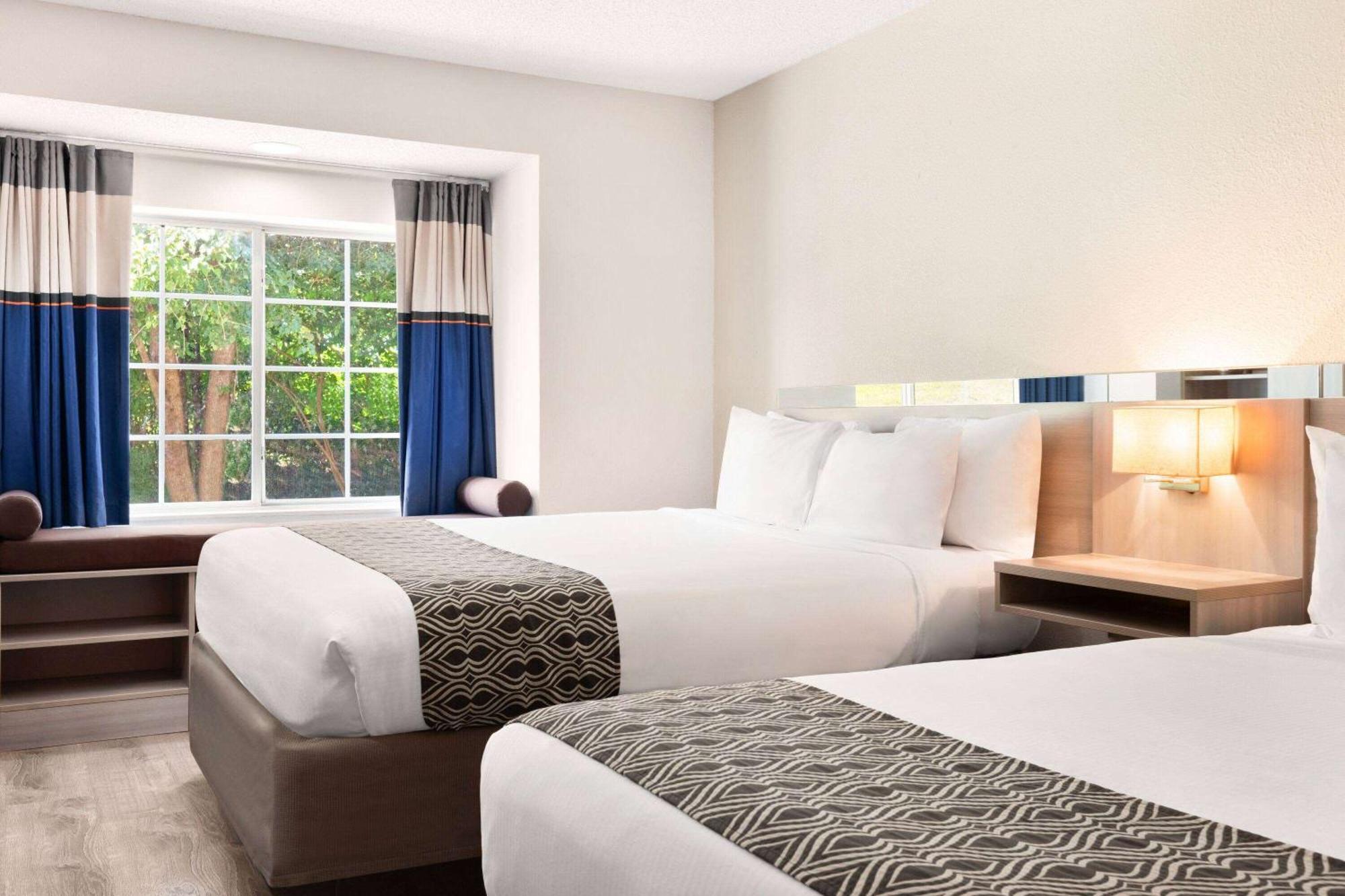 Microtel Inn & Suites By Wyndham Florence/Cincinnati Airpo Extérieur photo
